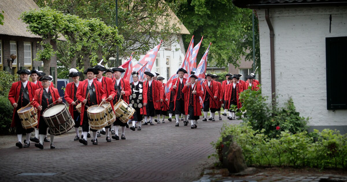 Verbroederingsfeest gilden in Zandoerle