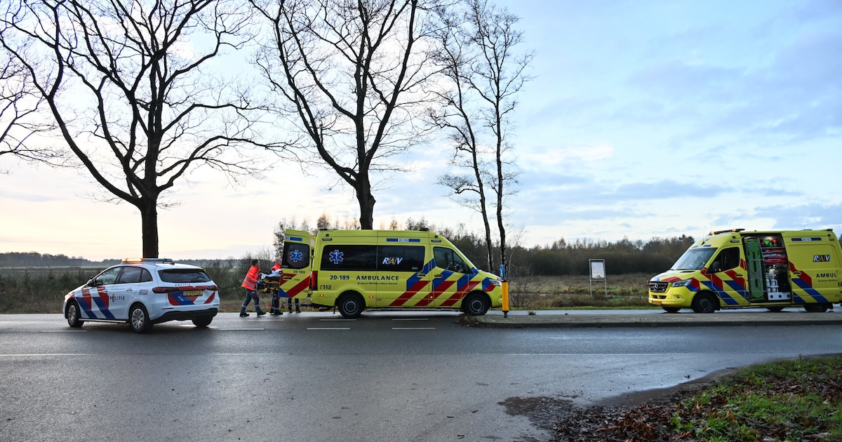 Drie wielrenners gewond bij valpartij door beschadigde weg in Chaam