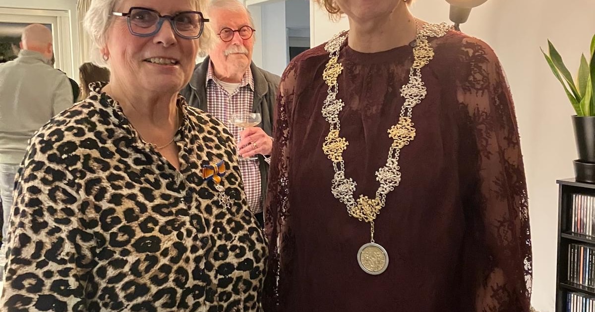 Koninklijke onderscheiding voor Ingrid Beijersbergen van Henegouwen in Bergen op Zoom