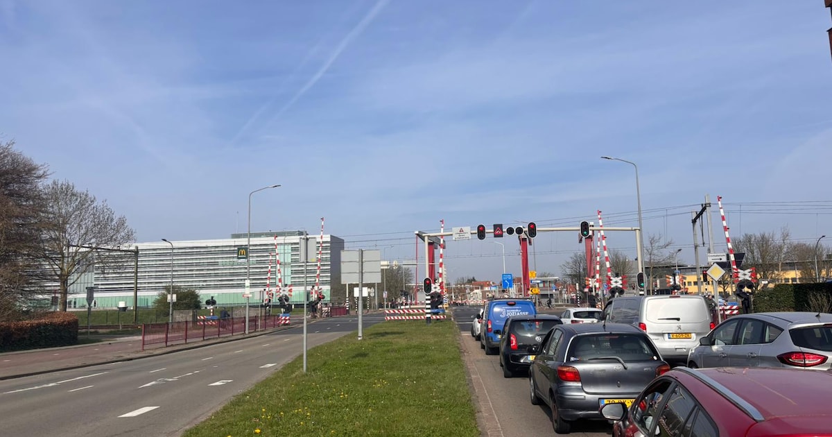 Schroebrug in Middelburg bijna een uur dicht geweest voor verkeer