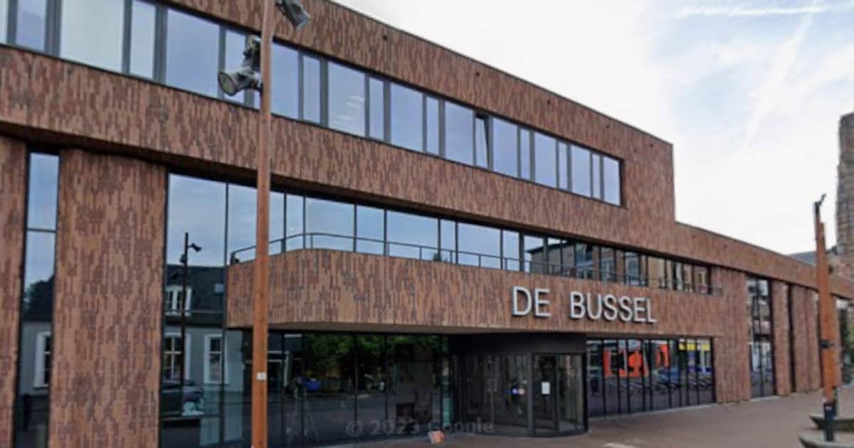 Toneelgroep Link speelt voorstelling 'Gebroken IJs' in Oosterhout