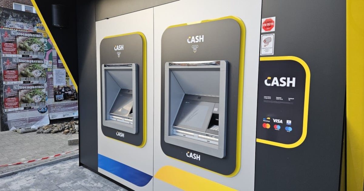 Slechte weer vertraagt werken aan geldautomaat in Essen