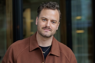 Jim Bakkum vervangt Paul de Leeuw als jurylid in Stars on Stage