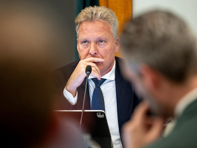 10 jaar na het faillissement van V&D is de sloop van het pand in ...