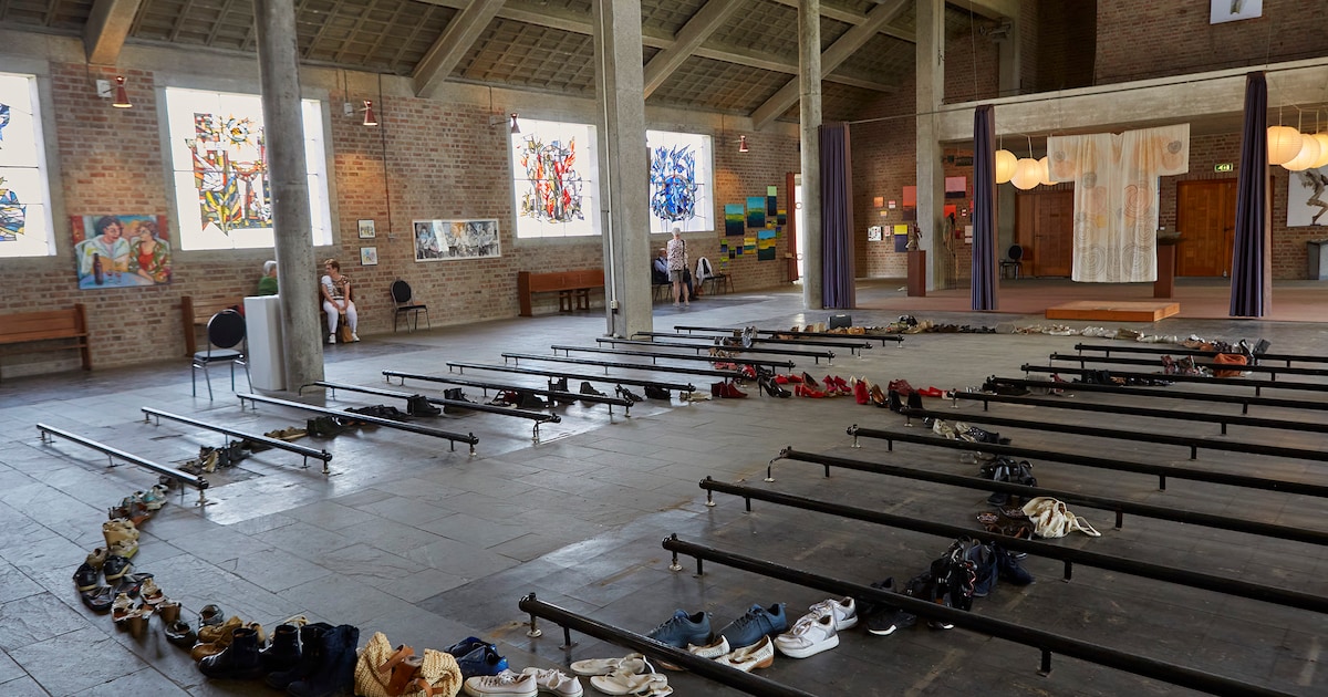Jonge kunstenaars van St Joost in Breda exposeren in leegstaande kerk in Dussen