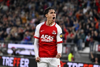 LIVE eredivisie | AZ blijft maar scoren: Mateo Chávez knalt via de lat snoeihard raak tegen Go Ahead Eagles