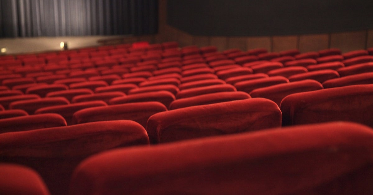 Theatervoorstelling Max Letterman in Cultureel Centrum Den Heuvel in Alphen