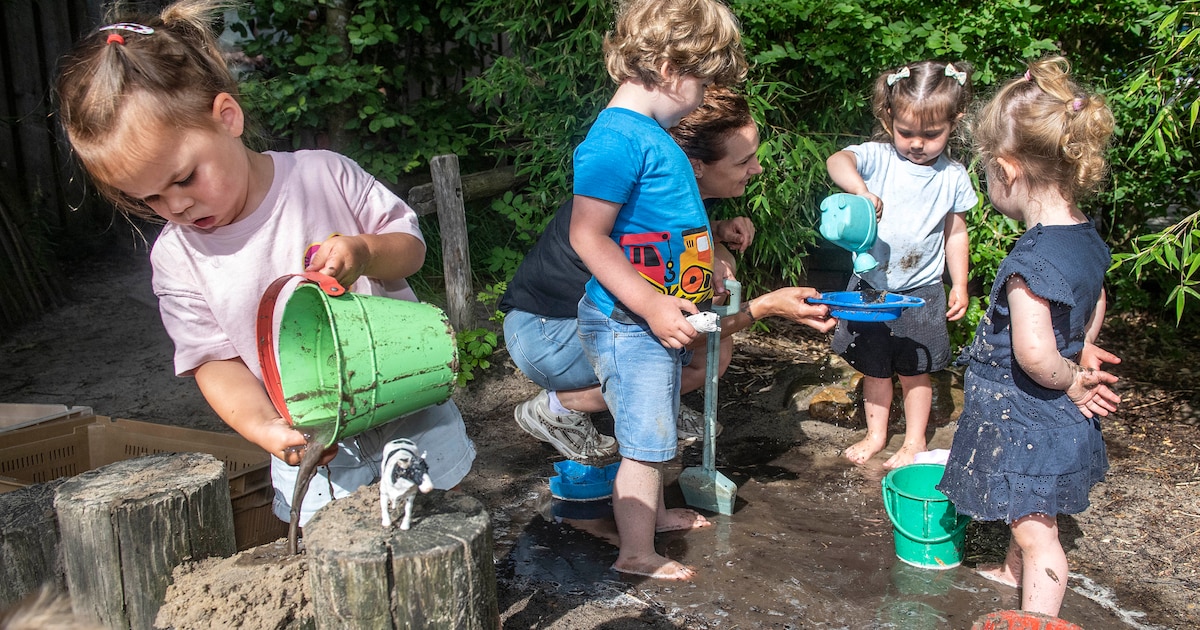 Modder tot achter de oren bij kinderopvang in Chaam op ModderDag: ‘Kinderen vinden het geweldig’