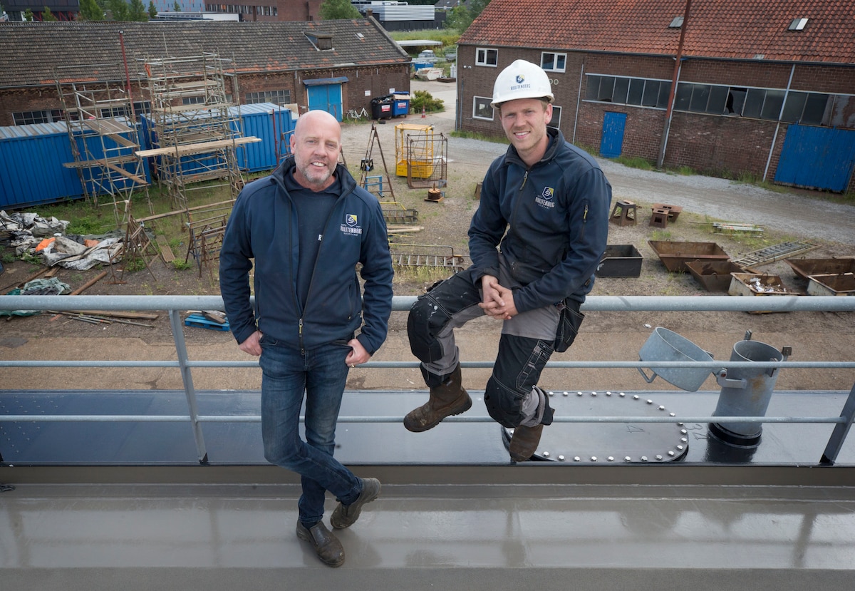 Léon Bons (r) en Jordy Buijks van Ruijtenberg Shipyard in Raamsdonksveer